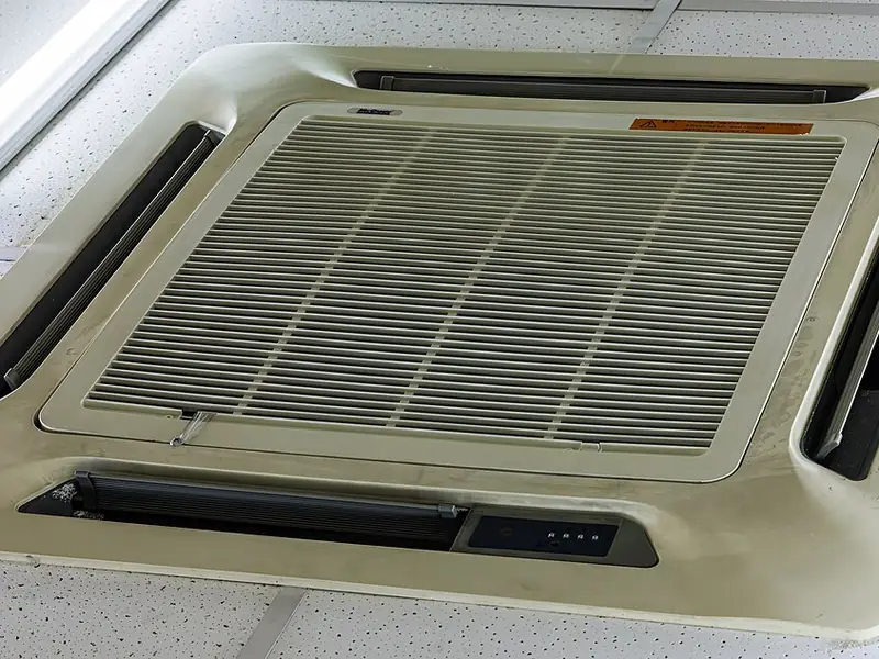 Ar-condicionado do tipo cassete no teto