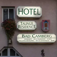 Placa de hotel na fachada